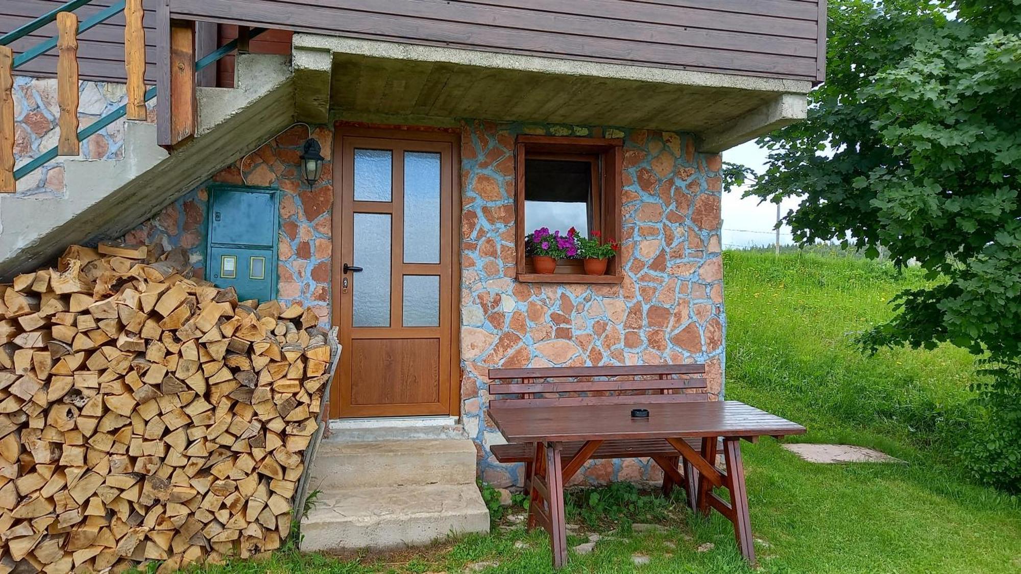 Family Farm Apartments Žabljak Buitenkant foto