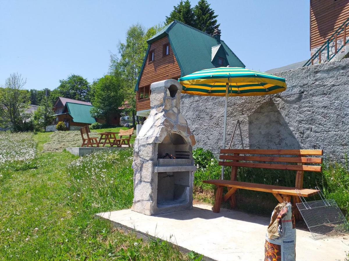 Family Farm Apartments Žabljak Buitenkant foto